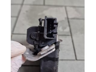 bontott FORD MONDEO V Csomagtérajtó Zárszerkezet