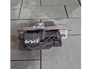 bontott FORD MONDEO V Csomagtérajtó Zárszerkezet