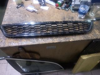 bontott FORD MONDEO V Hűtőrács