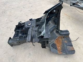 bontott FORD MONDEO V Jobb első Negyed Karosszéria Csomag