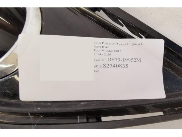 bontott FORD MONDEO V Jobb Ködlámpa Rács