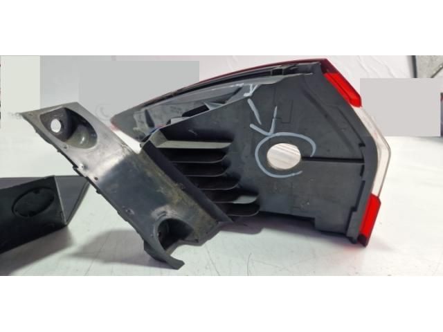 bontott FORD MONDEO V Jobb Külső Hátsó Lámpa