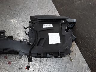 bontott FORD MONDEO V Könyöklő Tartó Konzol