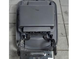 bontott FORD MONDEO V Könyöklő