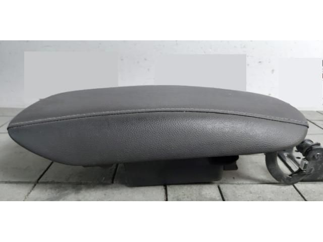 bontott FORD MONDEO V Könyöklő