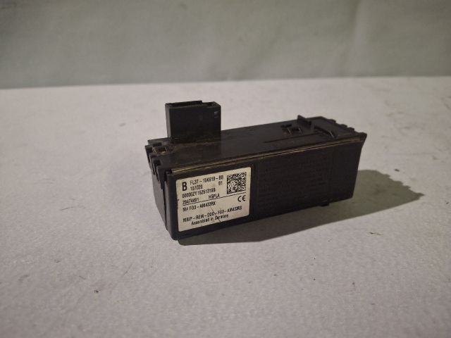 bontott FORD MONDEO V Kulcs Nélküli Nyitás Jeladó