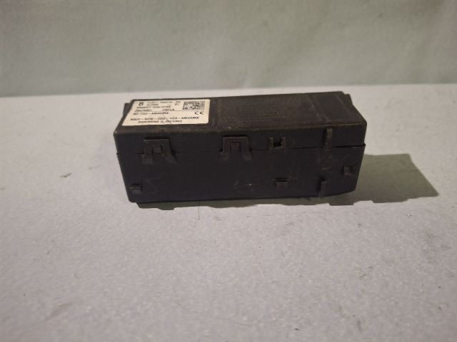 bontott FORD MONDEO V Kulcs Nélküli Nyitás Jeladó