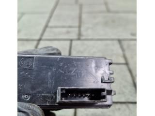 bontott FORD MONDEO V Kulcs Nélküli Nyitás Jeladó