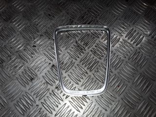 bontott FORD MONDEO V Váltószoknya Rögzítő Keret