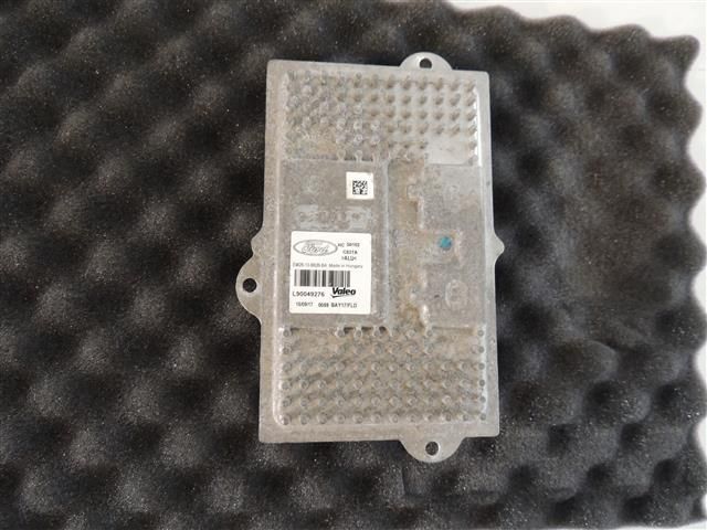 bontott FORD MONDEO V Xenon Trafó