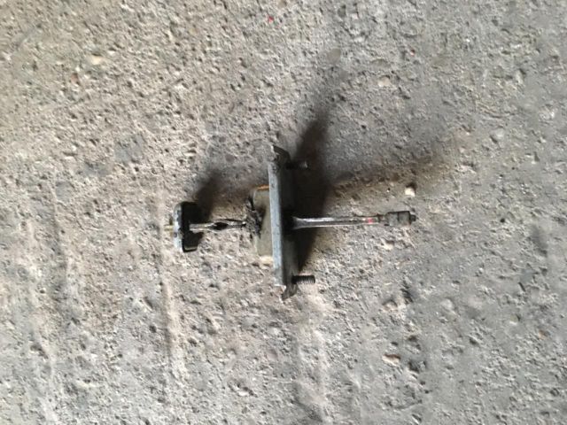 bontott FORD PROBE Bal első Ajtóhatároló