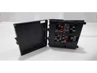 bontott FORD PUMA Biztosítéktábla Motortér