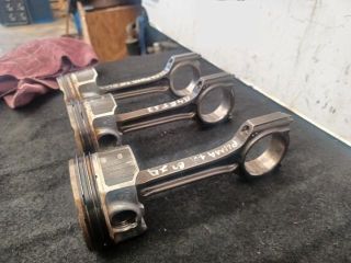 bontott FORD PUMA Dugattyú