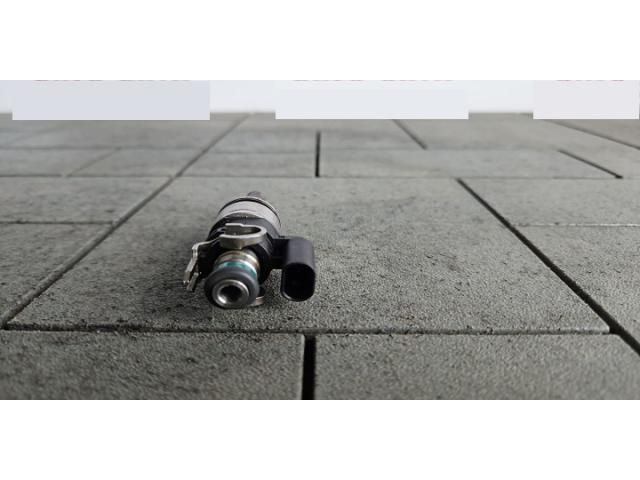 bontott FORD PUMA Porlasztó (1 db)