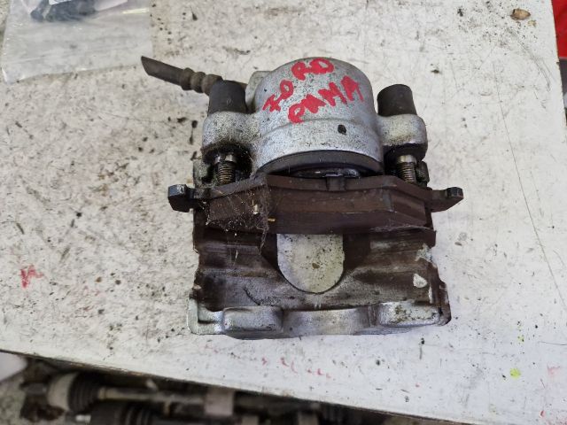 bontott FORD PUMA Bal első Féknyereg Munkahengerrel