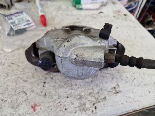 bontott FORD PUMA Jobb első Féknyereg Munkahengerrel