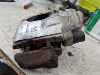 bontott FORD PUMA Jobb első Féknyereg Munkahengerrel