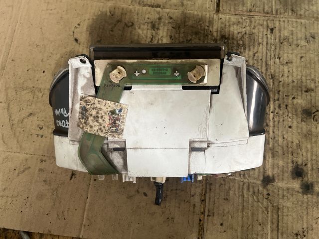 bontott FORD PUMA Kilométeróra