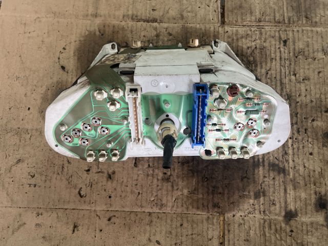 bontott FORD PUMA Kilométeróra