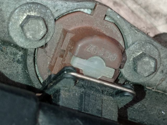 bontott FORD PUMA Porlasztó (1 db)