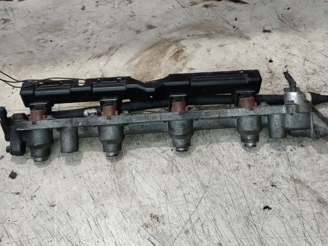 bontott FORD PUMA Porlasztó (1 db)