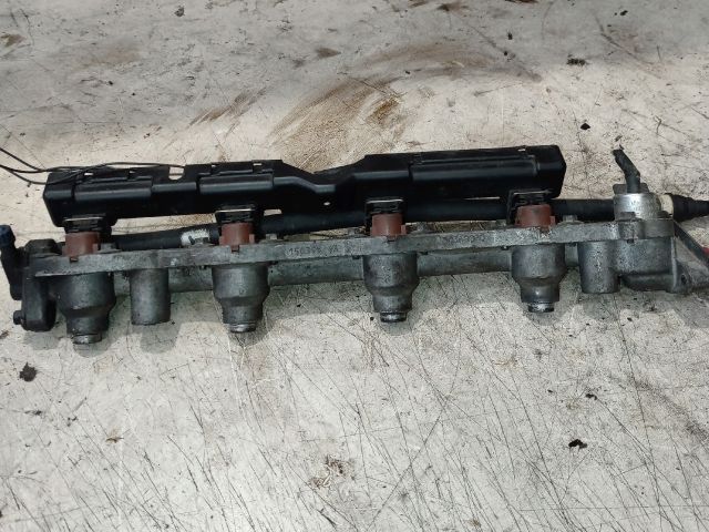 bontott FORD PUMA Porlasztó (1 db)