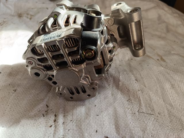 bontott FORD PUMA Generátor