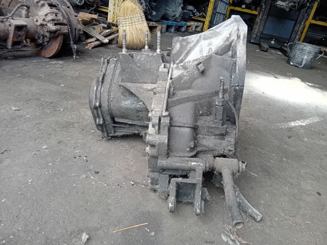 bontott FORD PUMA Váltó (Mechanikus)