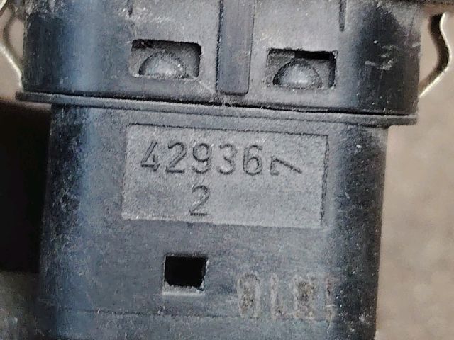 bontott FORD PUMA Ablakemelő Kapcsoló Négyes / Kettes