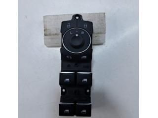 bontott FORD PUMA Ablakemelő Kapcsoló Négyes / Kettes