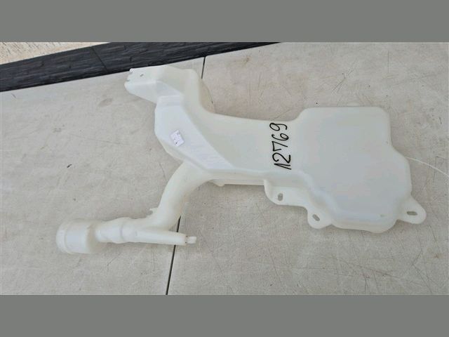 bontott FORD PUMA Ablakmosó Tartály