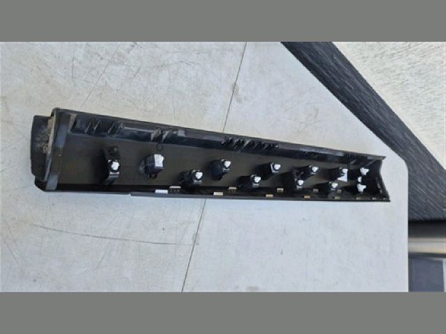 bontott FORD PUMA Bal első Ajtó Díszléc