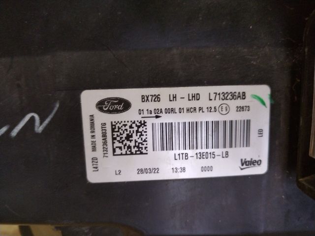 bontott FORD PUMA Bal Fényszóró