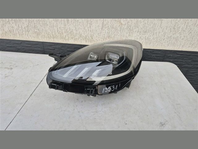 bontott FORD PUMA Bal Fényszóró