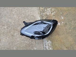 bontott FORD PUMA Bal Fényszóró