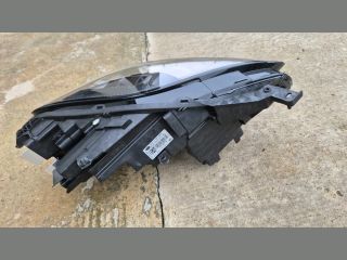 bontott FORD PUMA Bal Fényszóró