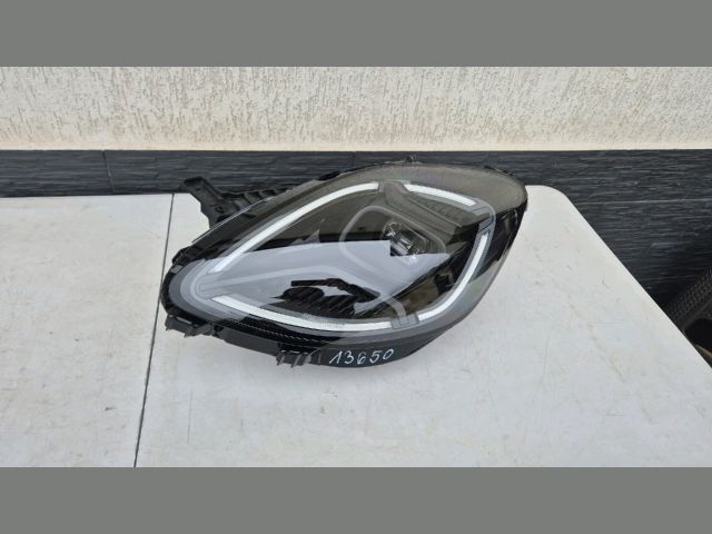 bontott FORD PUMA Bal Fényszóró