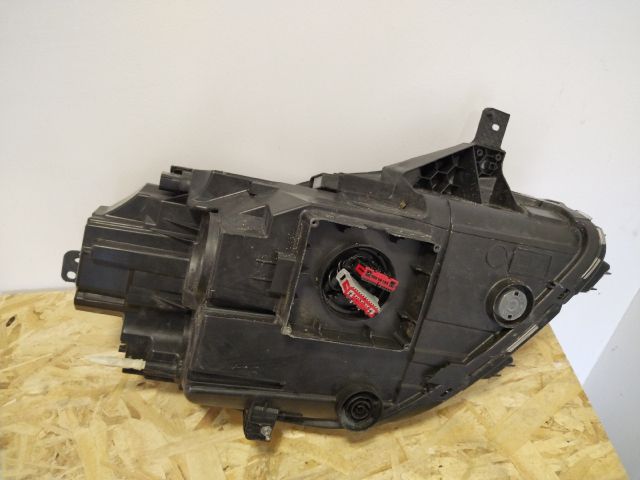 bontott FORD PUMA Bal Fényszóró