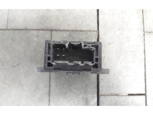 bontott FORD PUMA Bal hátsó Ajtó Vezérlőegység