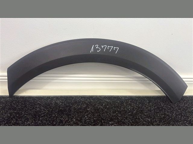 bontott FORD PUMA Bal hátsó Sárvédő Szélesítő