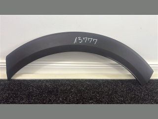 bontott FORD PUMA Bal hátsó Sárvédő Szélesítő