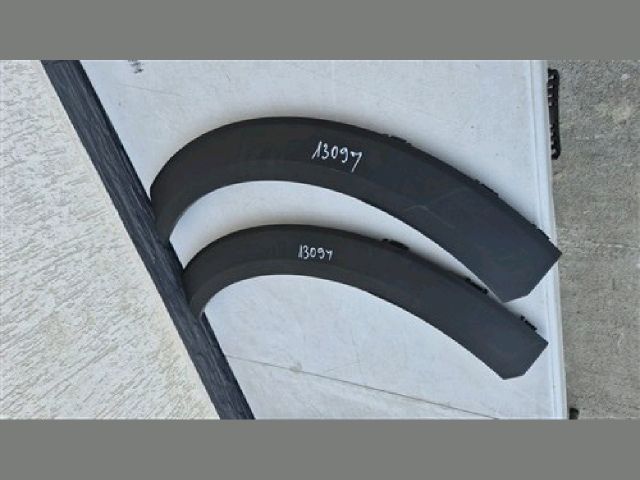 bontott FORD PUMA Bal hátsó Sárvédő Szélesítő