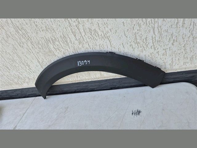 bontott FORD PUMA Bal hátsó Sárvédő Szélesítő