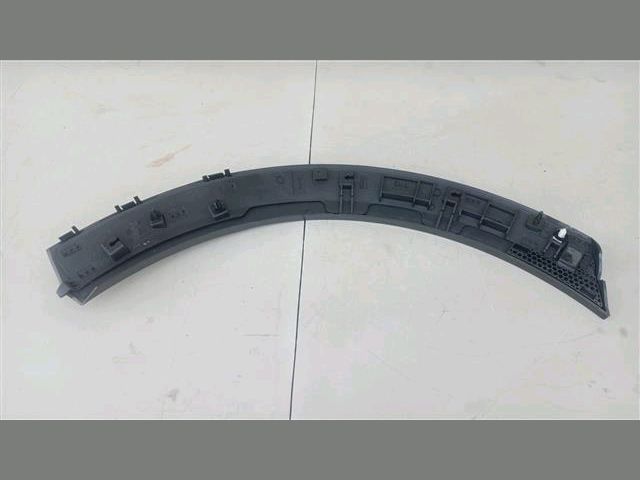 bontott FORD PUMA Bal hátsó Sárvédő Szélesítő