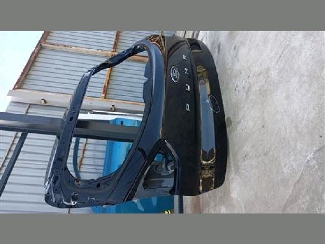 bontott FORD PUMA Csomagtérajtó (Üres lemez)