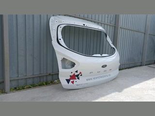 bontott FORD PUMA Csomagtérajtó (Üres lemez)