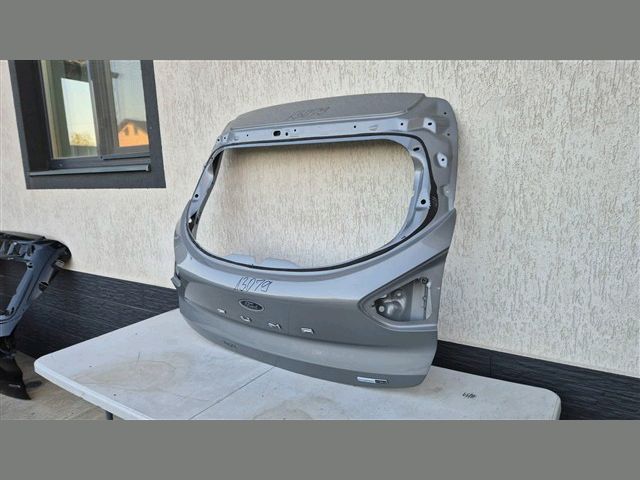 bontott FORD PUMA Csomagtérajtó (Üres lemez)