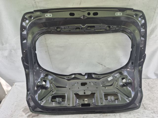 bontott FORD PUMA Csomagtérajtó (Üres lemez)