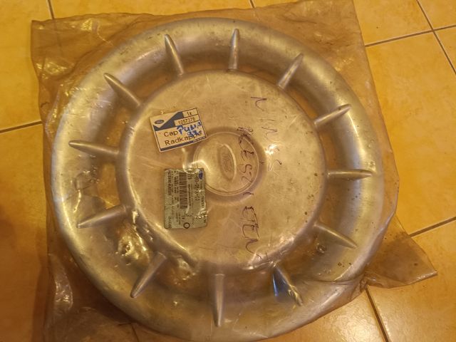 bontott FORD PUMA Dísztárcsa (1 db)