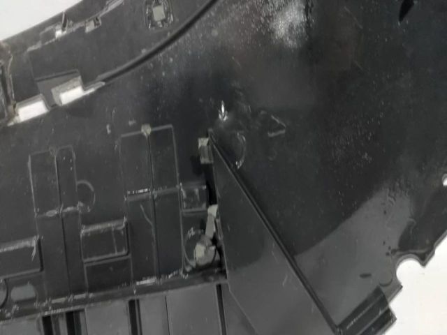 bontott FORD PUMA Első Lökhárító Alsó Tálca